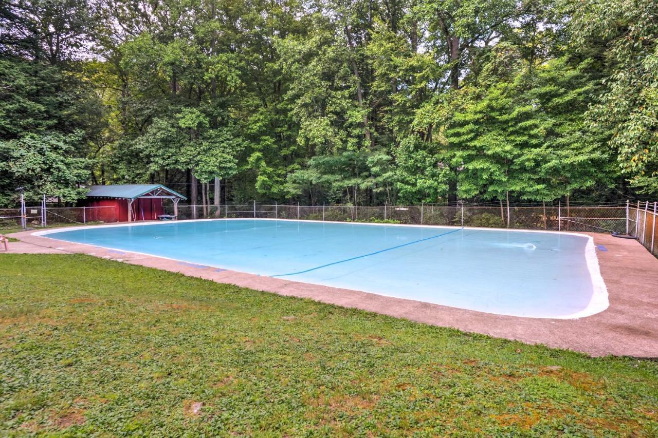 Pet-Friendly Pennsylvania Vacation Rental With Pool! Laughlintown 外观 照片